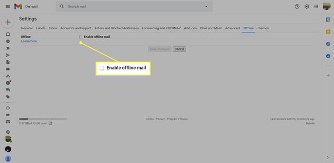 Gmail-asetukset ja Ota offline-sähköposti käyttöön korostettuna