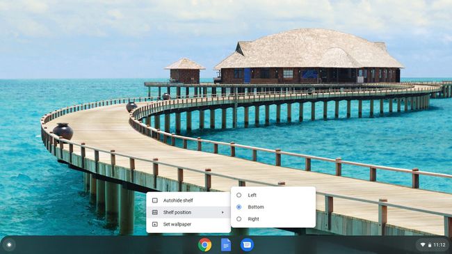 Voit muuttaa Chromebookin hyllyn sijaintia napsauttamalla sitä hiiren kakkospainikkeella ja valitsemalla Hyllyn sijainti.