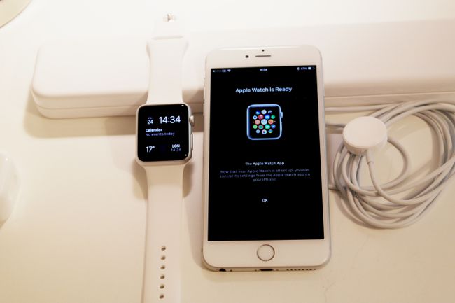 Yhdistä Apple Watch iPhoneen