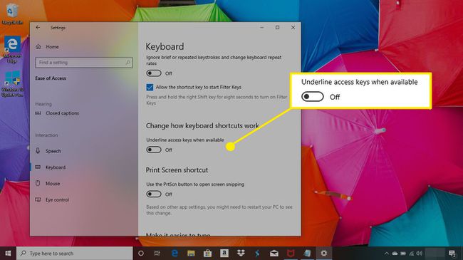 Helppokäyttöinen näppäimistövalikko Windows 10:ssä, jossa "Alleviivaa käyttönäppäimet, kun ne ovat käytettävissä" -kohta korostettuna