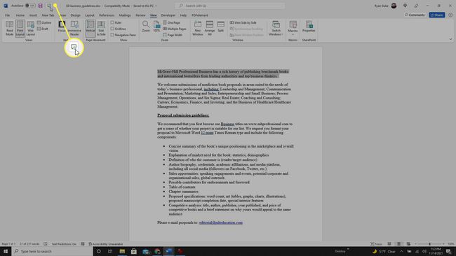 Puhu -kuvake Microsoft Word -työkalurivillä