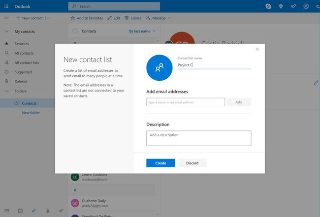 Outlook.comin uuden yhteystietoluettelon nimikenttä