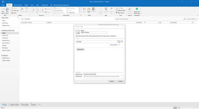 Valitse vastaustoiminto Outlookin nopeita vaiheita varten.