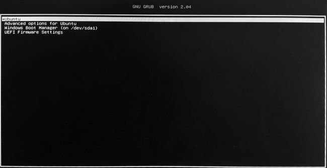 GNU GRUB Boot Loader Ubuntun ja Windowsin kanssa.
