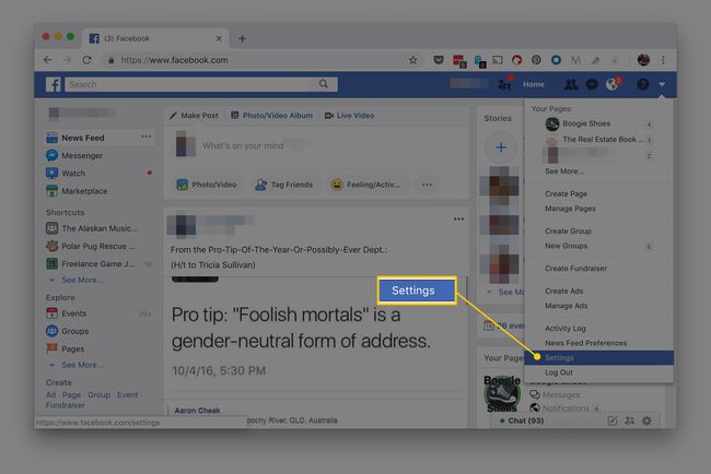 Valikkovaihtoehto Asetukset Facebook-sivustolla