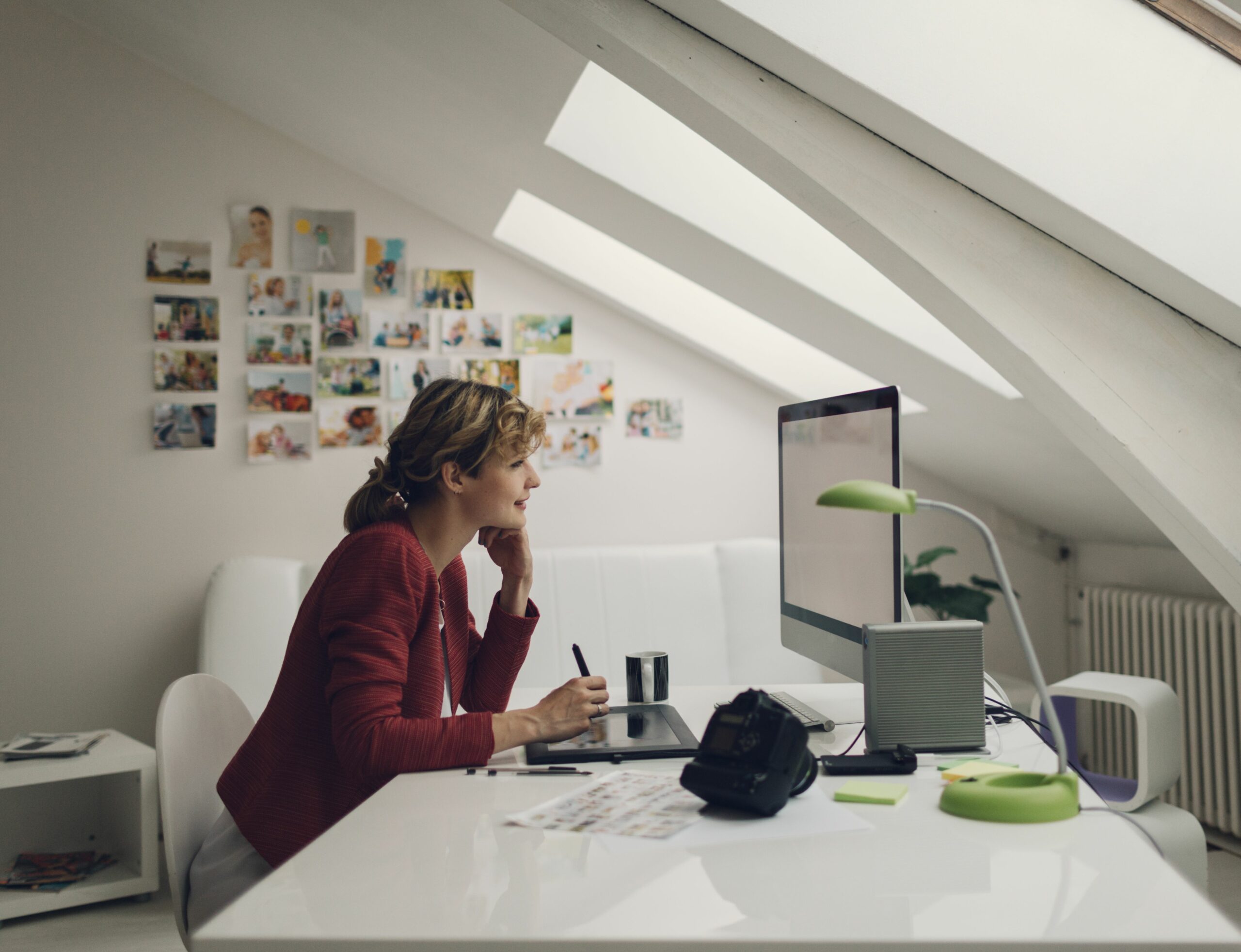 photographer editing photos on her computer 473530656 584c734d3df78c491ef2bf70 scaled