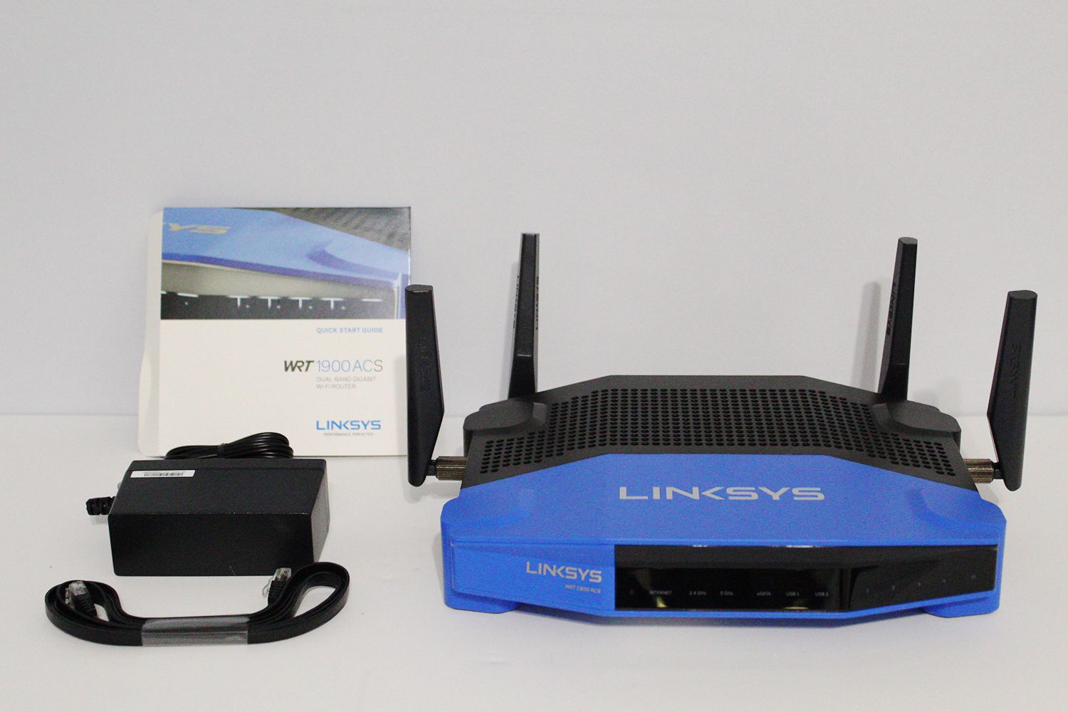 Linksys WRT1900ACS avoimen lähdekoodin WiFi-reititin