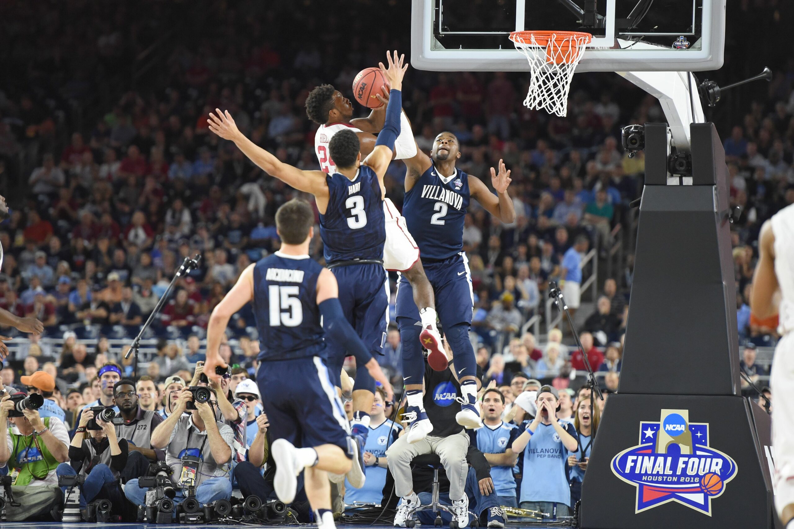 villanova v oklahoma 543716150 57f51c565f9b586c3545c72a scaled