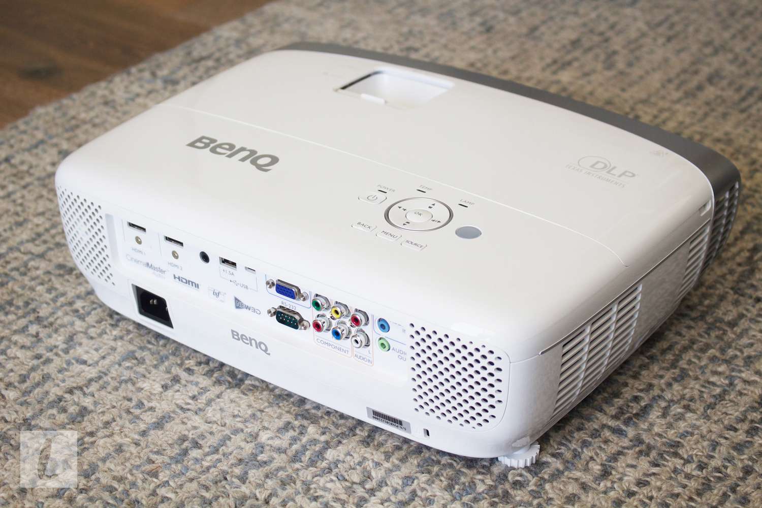 BenQ HT2050A