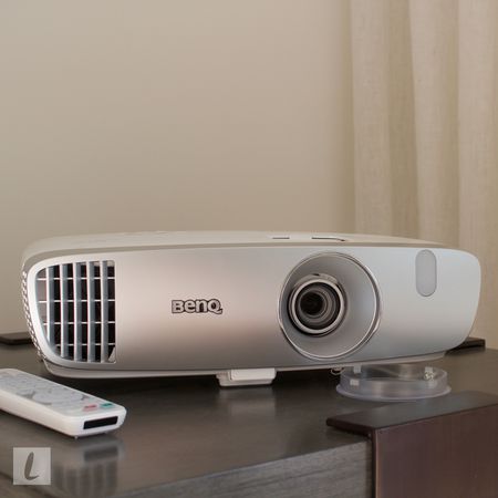 BenQ HT2050A