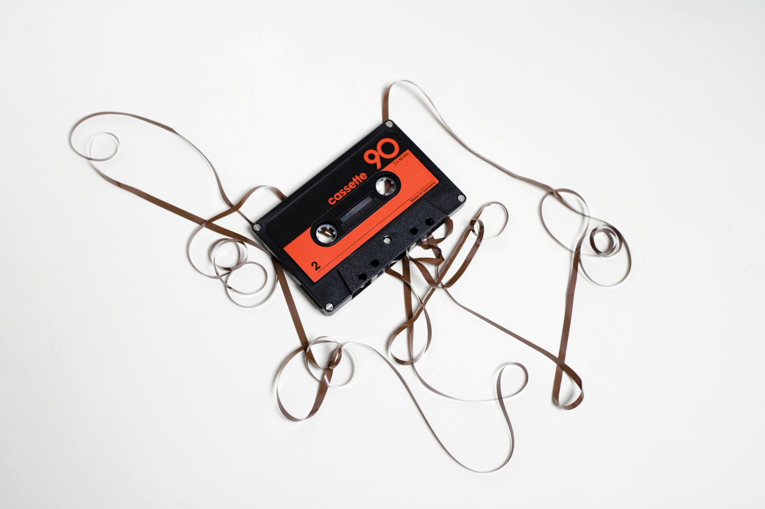 broken audio cassette tape 97439943 57d1f0985f9b5829f44934e1 scaled