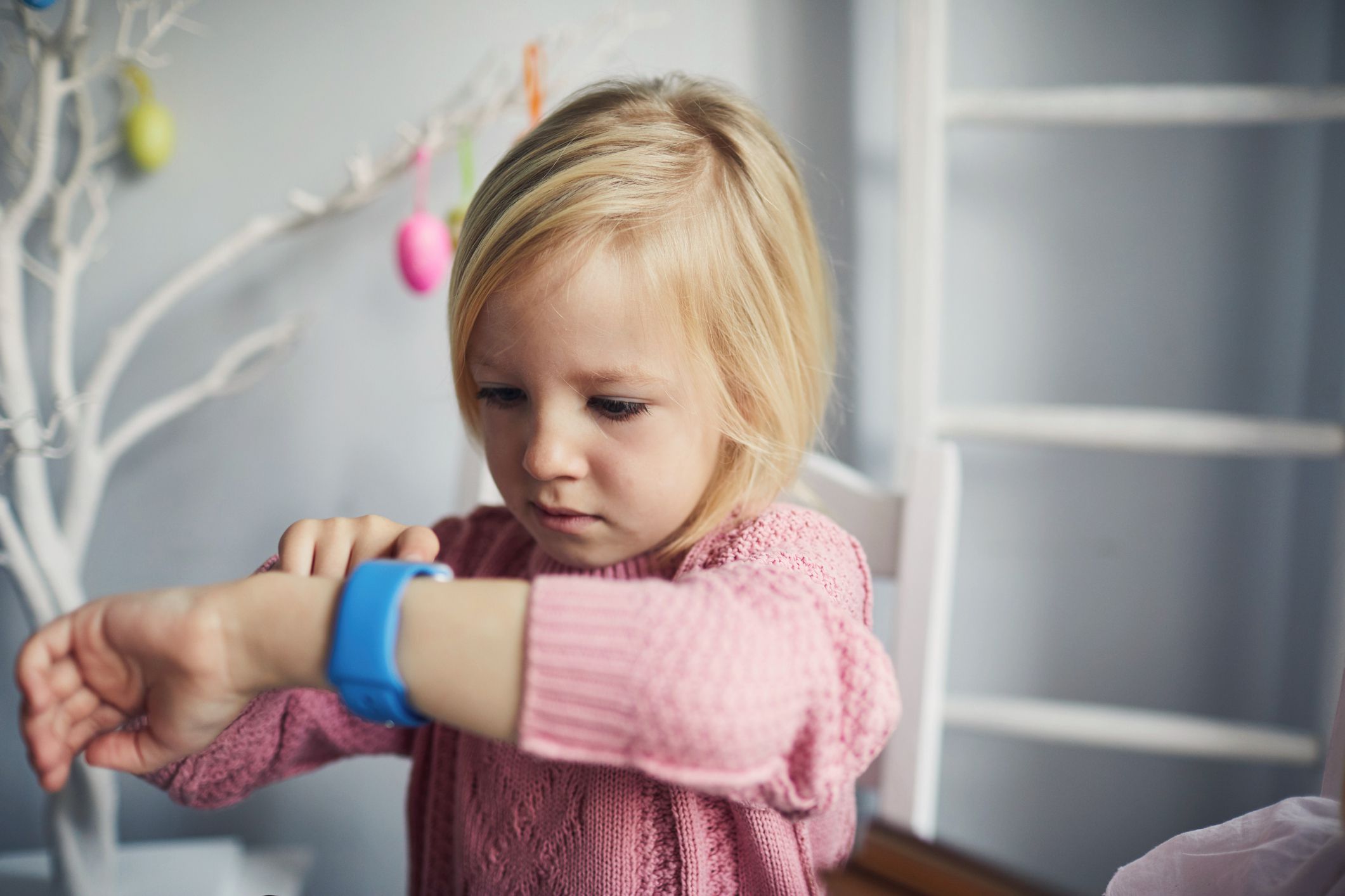 getty images child using smart watch cba0d13ab4f44fec8f4b0fcc74a83712