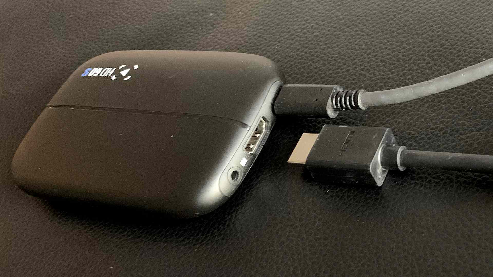 Elgato kaappauskortti ja HDMI-kaapeli.