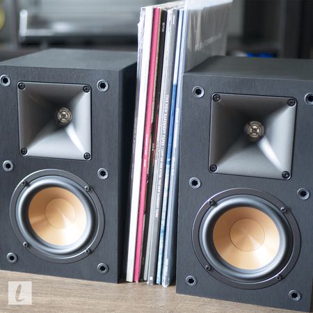 Klipsch R-14M referenssikaiutin