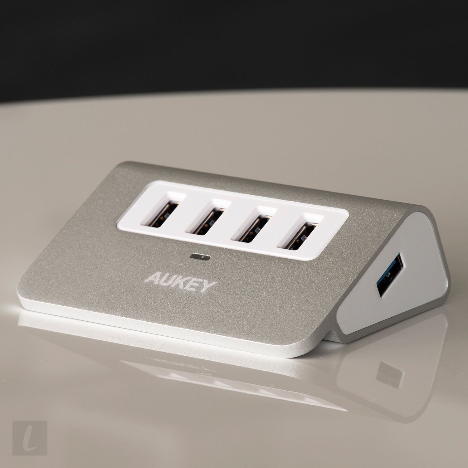 Aukey UsbHubs 1LW4142295 HeroSquare bb098ca126b84b3aae32c7fa00f1eba9