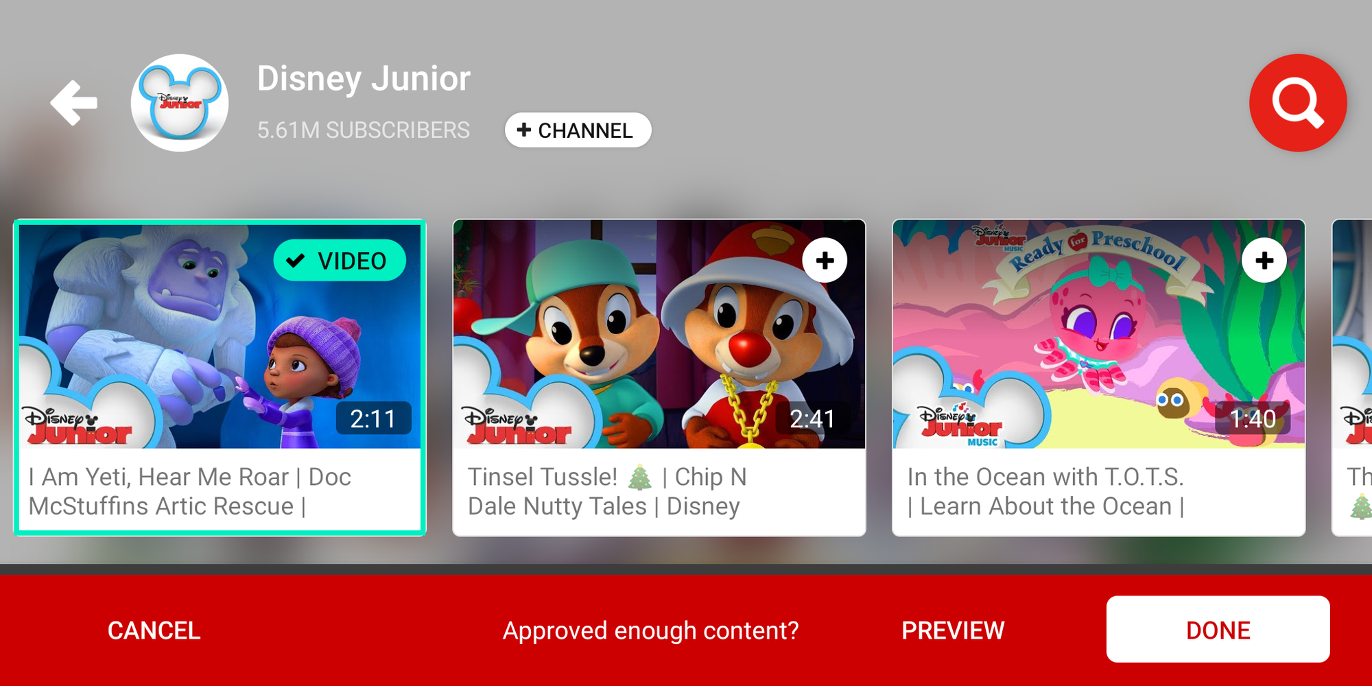 Kuvakaappaus YouTube Kids -videosta ja kanavan hyväksynnästä.