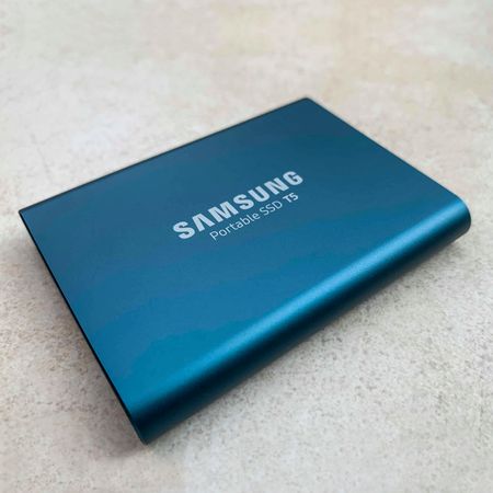 Samsung T5 kannettava SSD