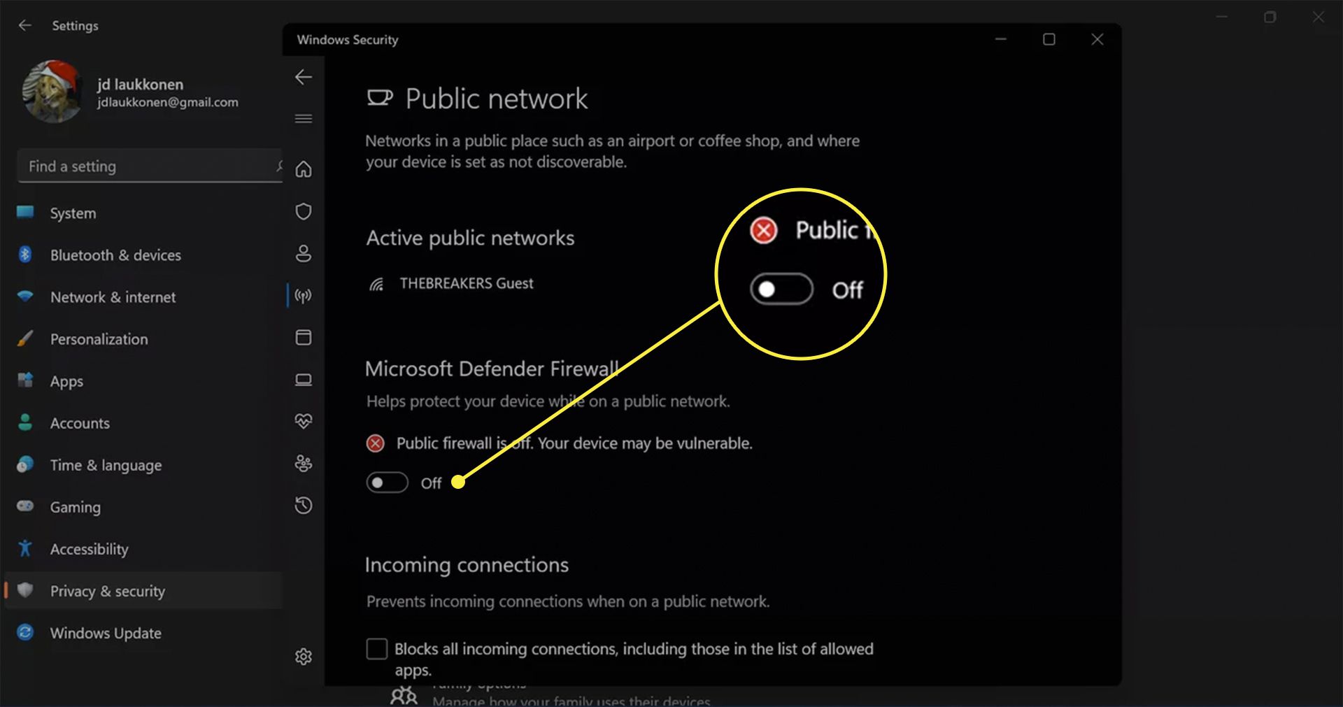 Microsoft Defender Firewall -kytkin korostettuna Windows 11:ssä.
