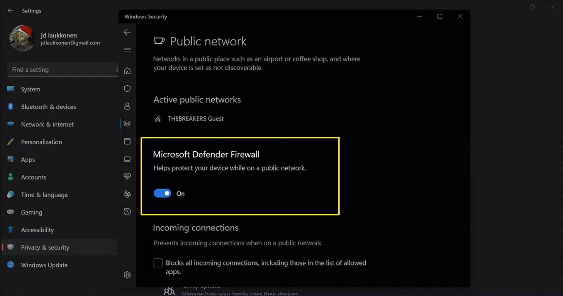 Microsoft Defenderin palomuuri on käytössä Windows 11:ssä.