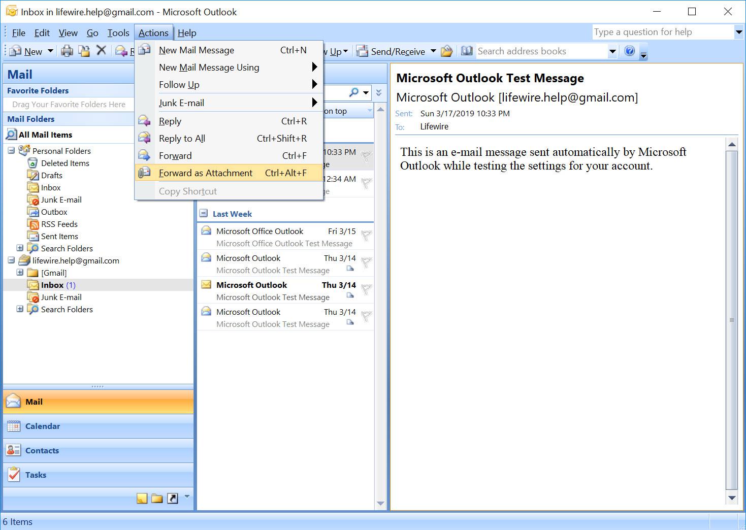 Outlook 2007, jossa on valittu toimintovalikko ja Lähetä edelleen liitteenä