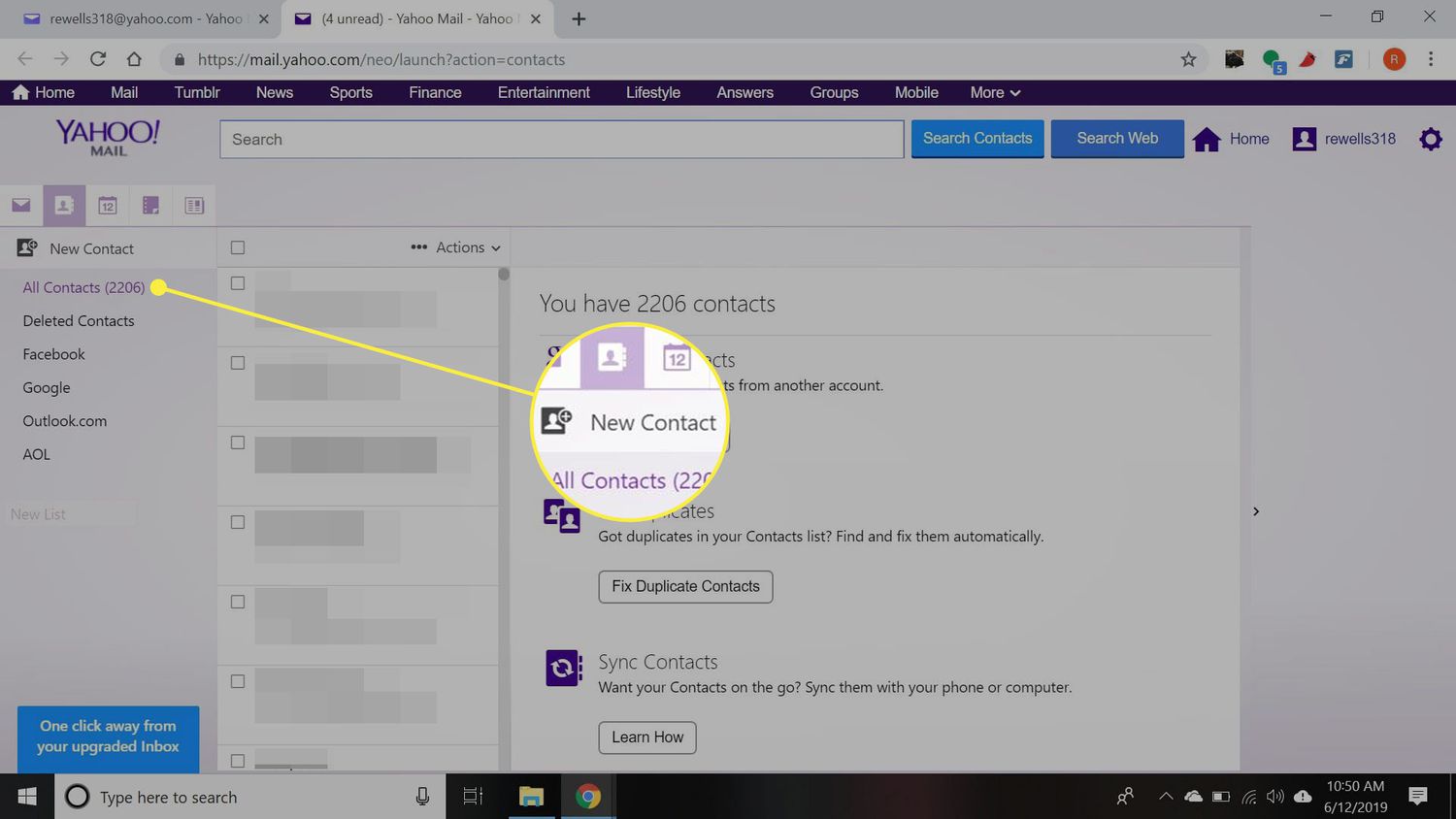 Yahoo Mail -yhteystietosivu, jossa Uusi yhteystieto -painike on korostettuna