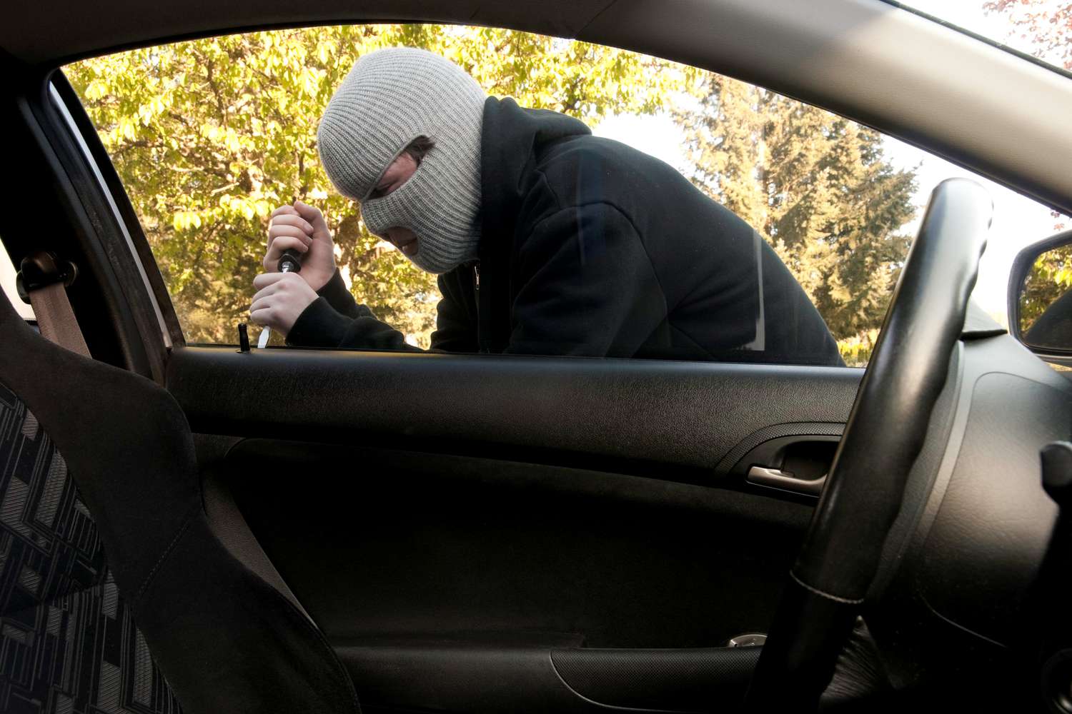 masked teenager breaking into a car 106587699 57b8bdae5f9b58cdfddc4c70 5c82dd8946e0fb00010f10ba